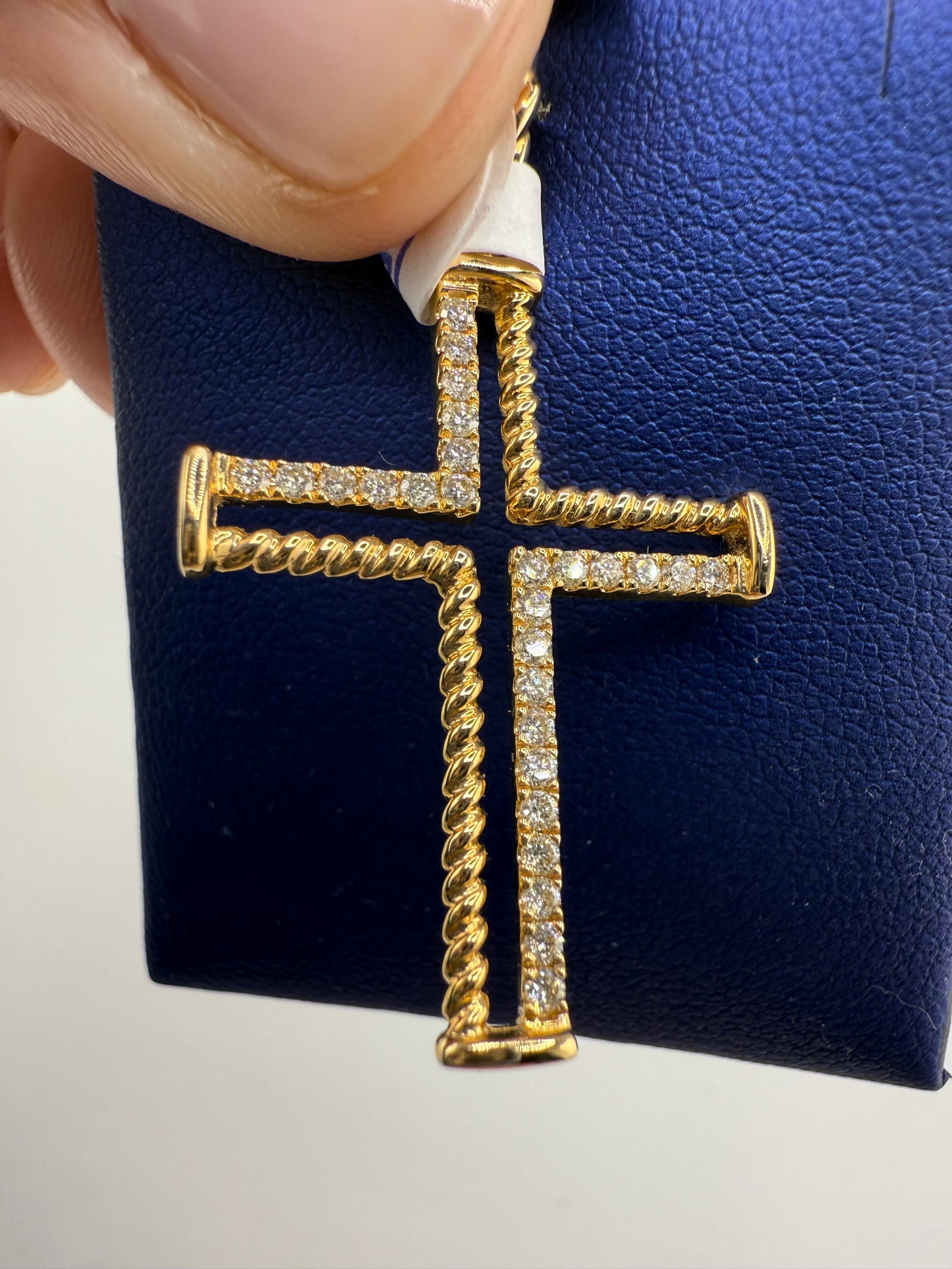 14k yellow gold diamond cross pendant | 0.40ct