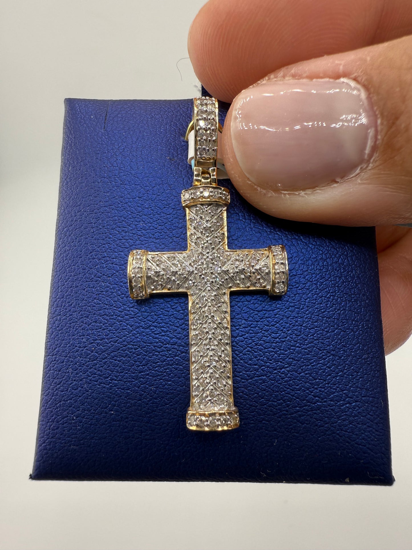 14k yellow gold diamond cross pendant | 0.75ct