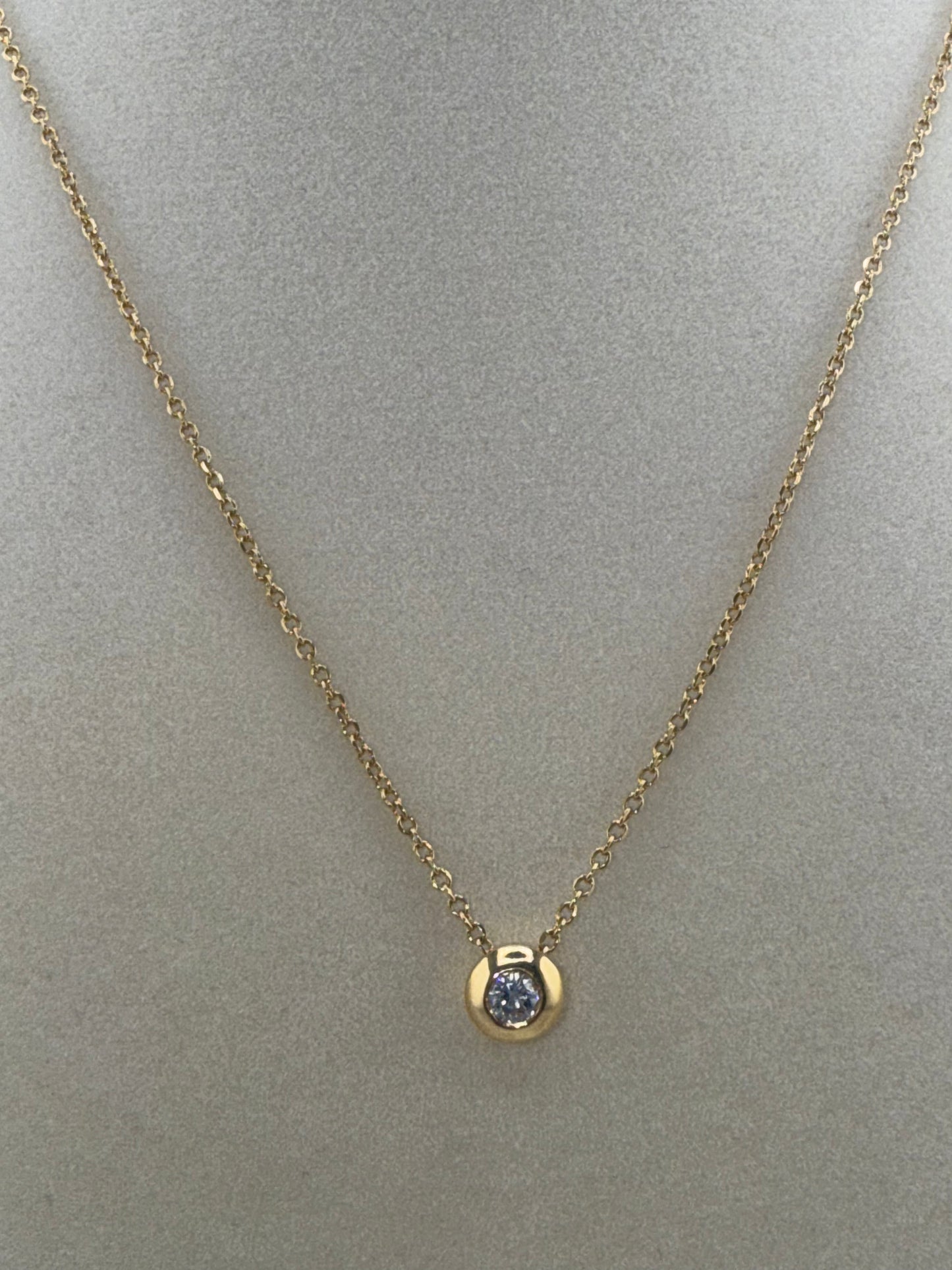 14k yellow gold chain with diamond pendant | 0.25ct
