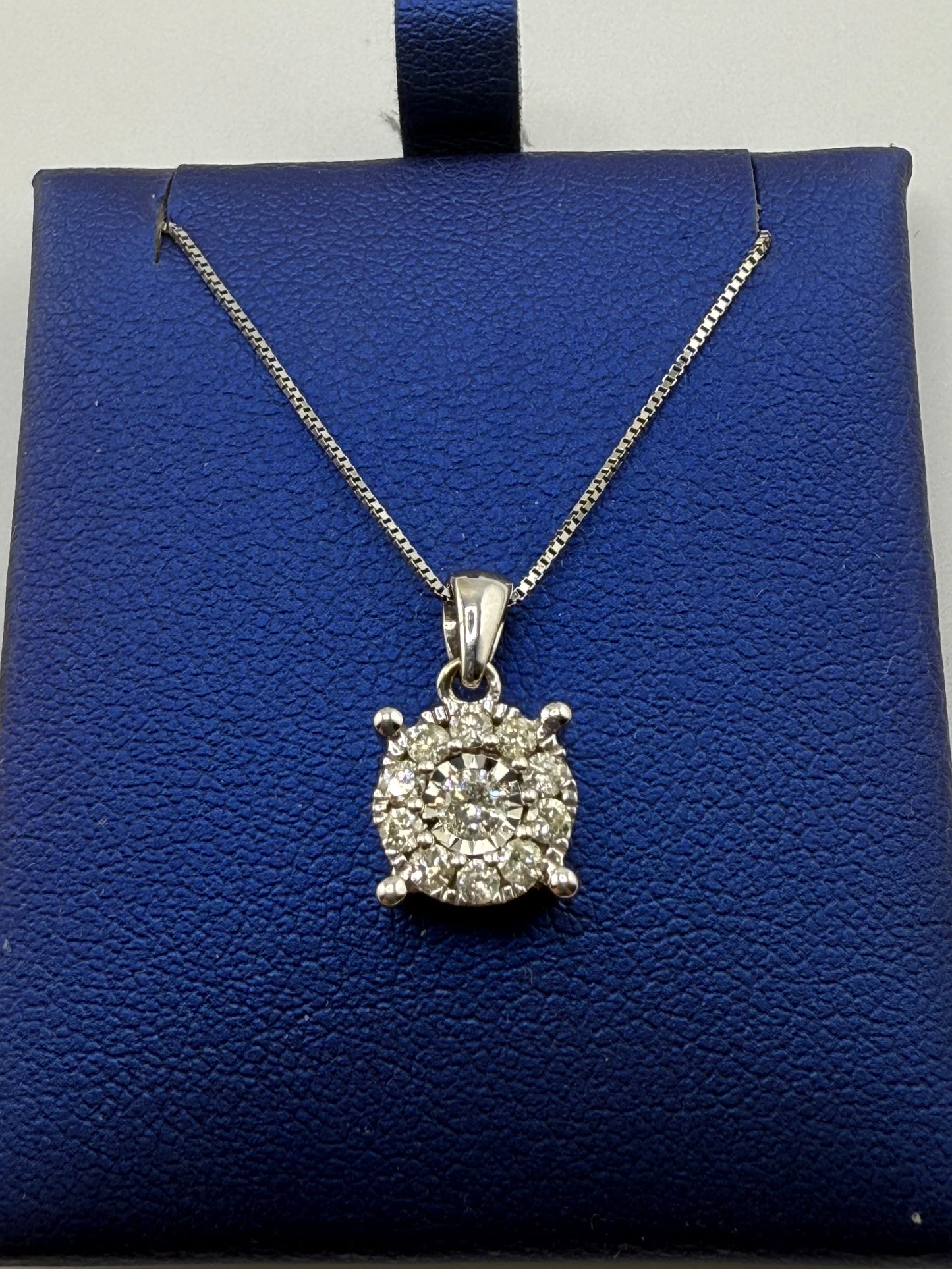 14k white gold chain with 0.5ct diamond pendant