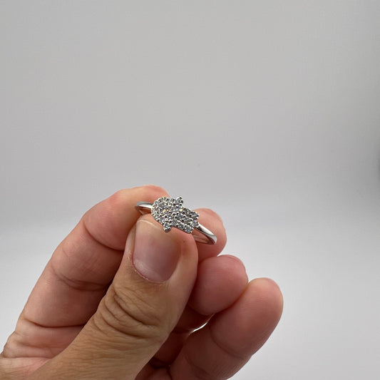 14k white gold | 0.26 ct diamonds | hamsa | size 7