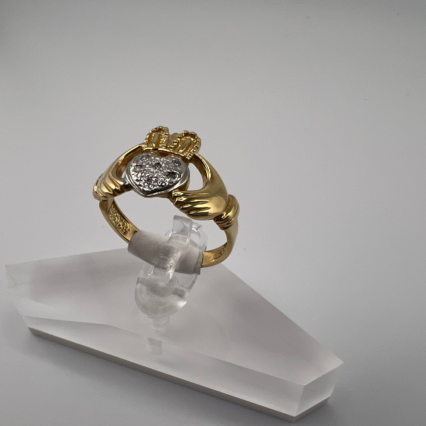 14k gold | Claddagh ring | diamonds | size 9.25