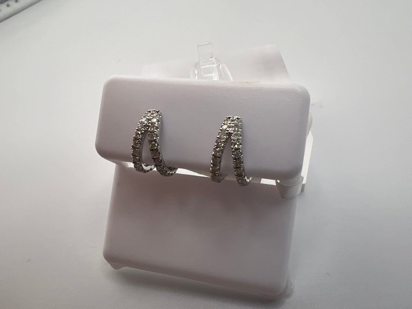 14k gold diamond earrings | 0.47 ct diamonds