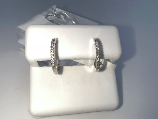 14k gold diamond huggie earrings | 0.15 ct diamonds
