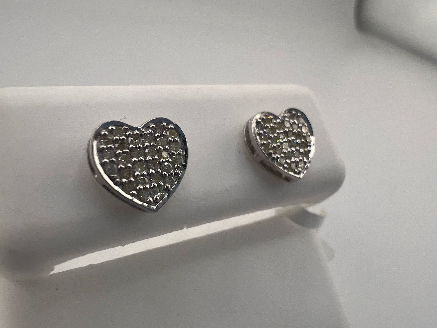 14k gold diamond heart earrings | screwback | 0.34 diamonds