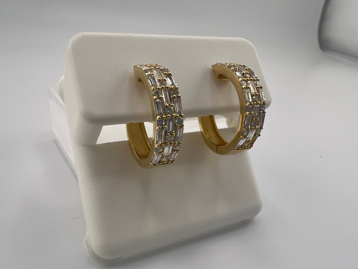 14k gold diamond huggie earrings | baguette diamonds | 0.98 ct diamonds