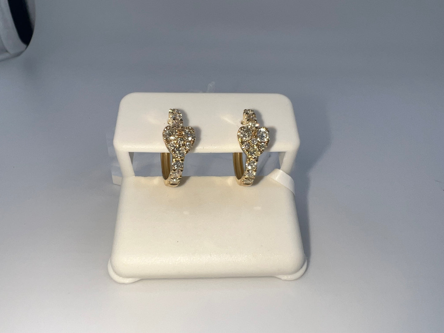 14k heart diamond huggie earrings | 0.70 ct diamond