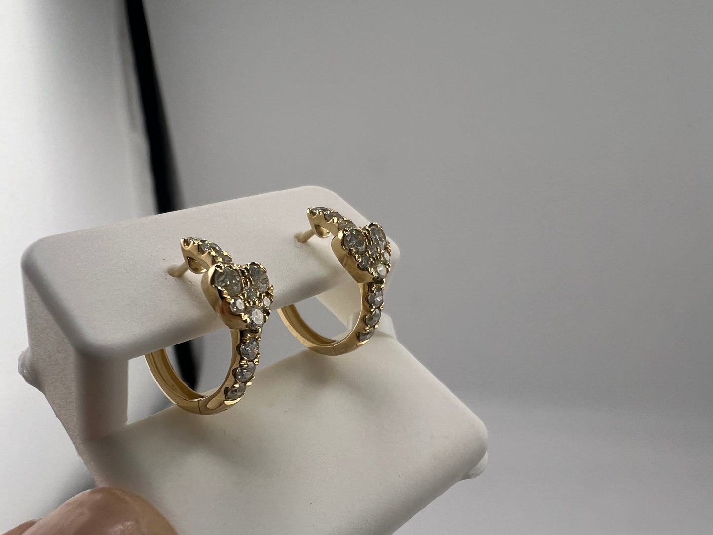 14k heart diamond huggie earrings | 0.70 ct diamond