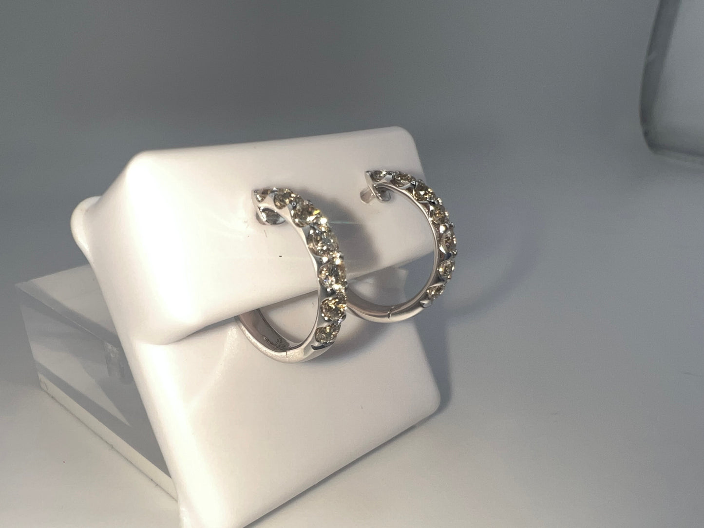 14k diamond huggie earrings | 0.95 ct diamonds