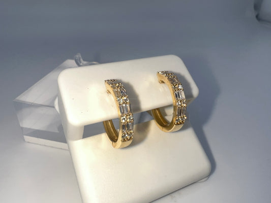 14k gold baguette diamond huggie earrings | 0.59 ct diamonds