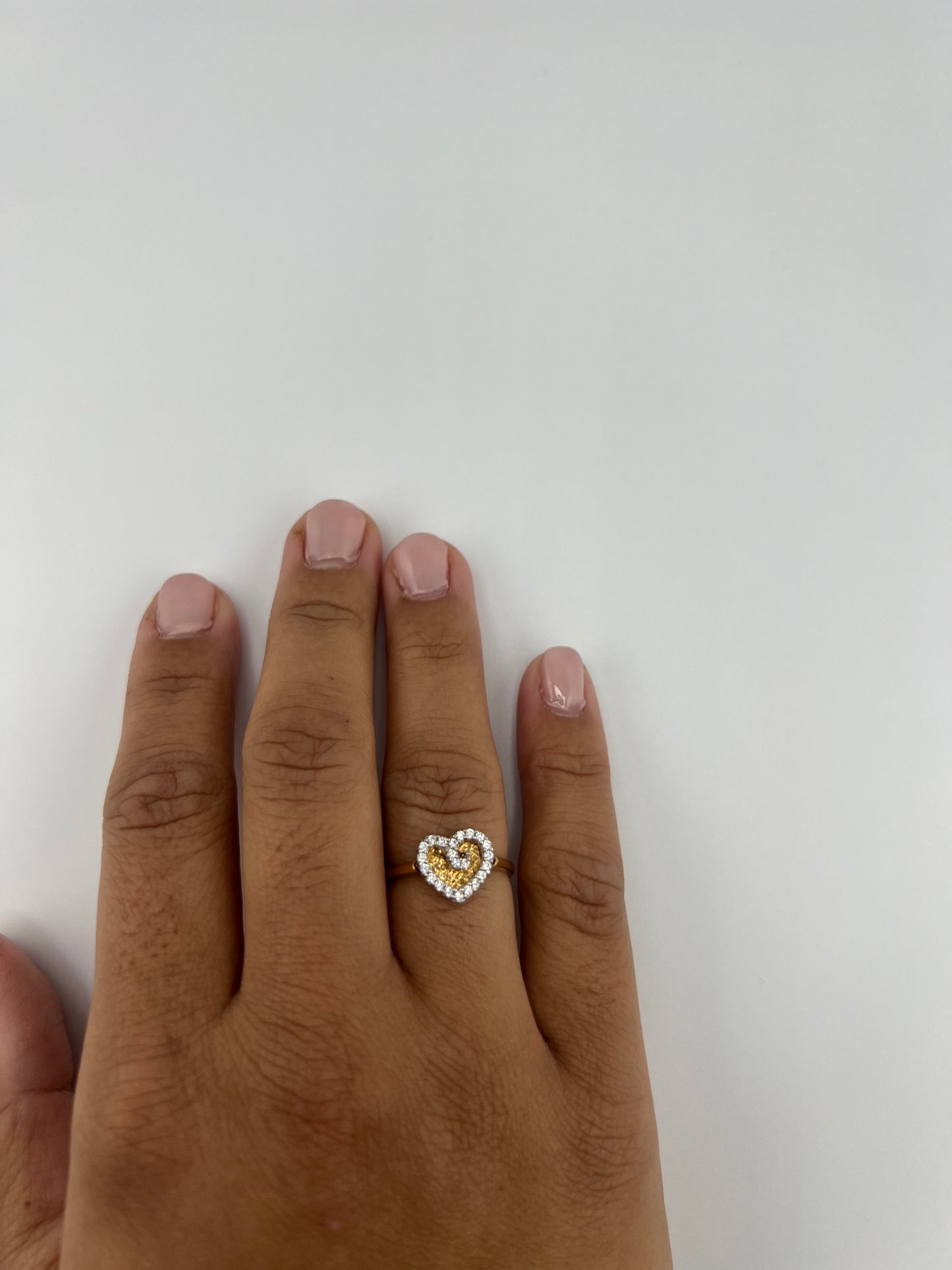 14k gold | zirconia | heart design | size 7