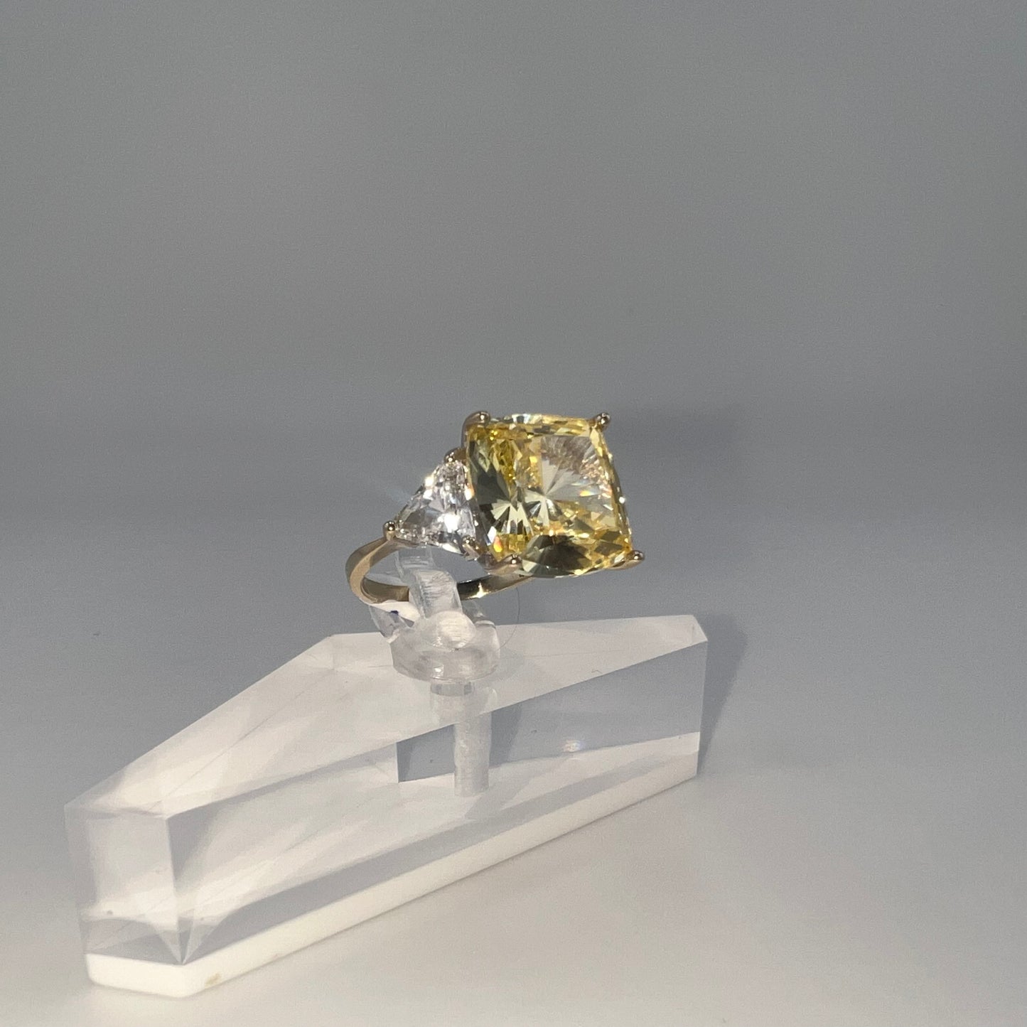14k gold | yellow sapphire and zirconia | size 5.5