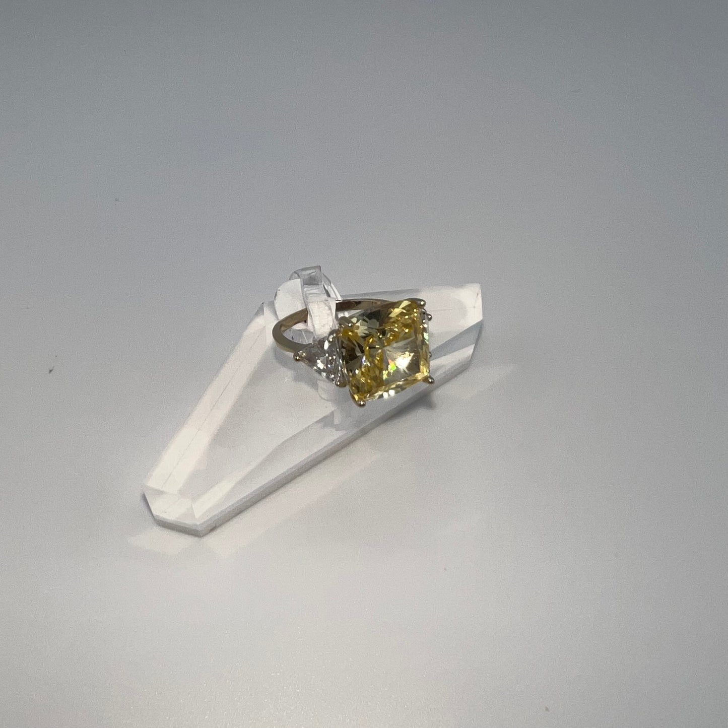14k gold | yellow sapphire and zirconia | size 5.5