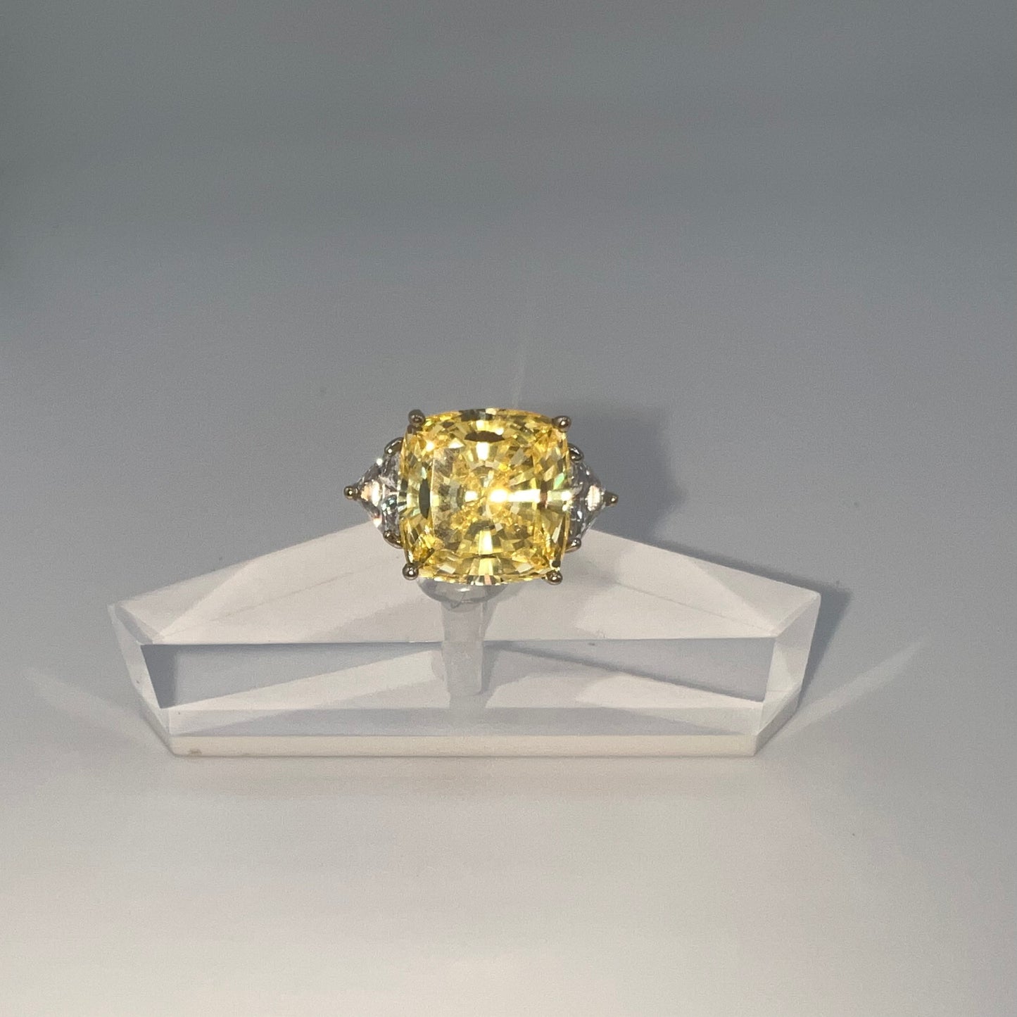 14k gold | yellow sapphire and zirconia | size 5.5