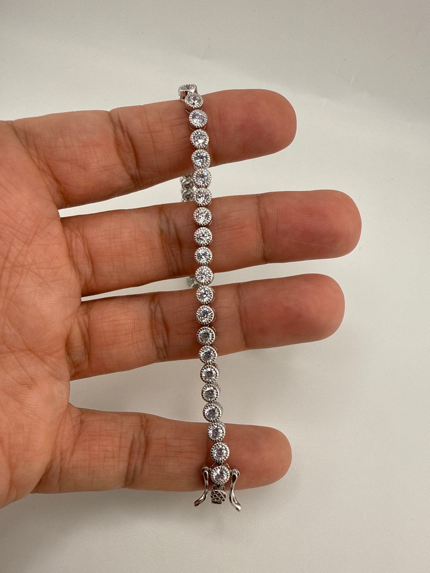 Sterling Silver, 4mm Round Zirconia Tennis Bracelet
