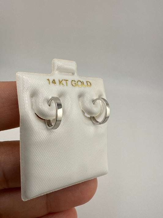 14k White Gold Simple Huggie Earrings