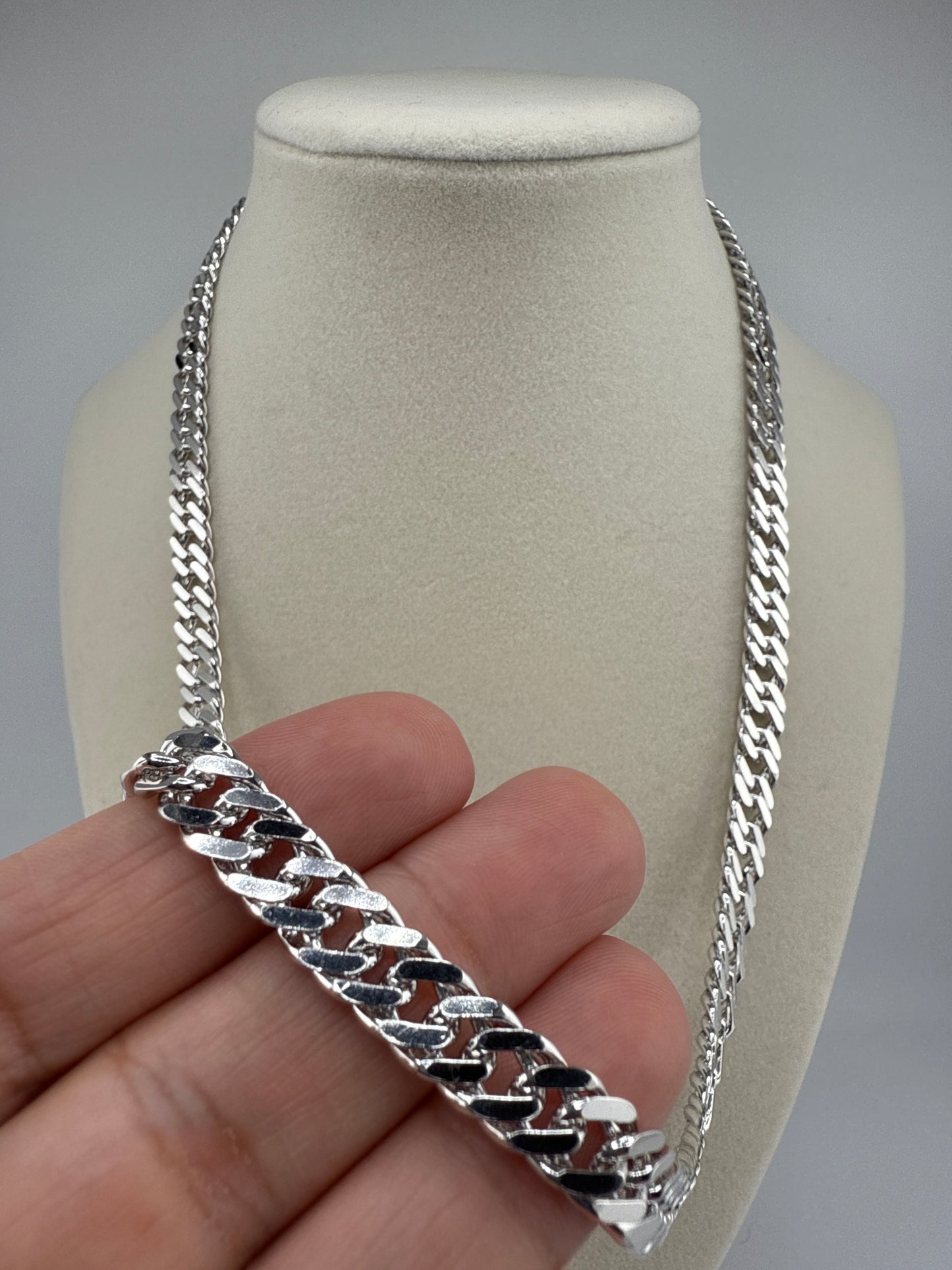 Sterling Silver 22inch 7.5mm Textured Double-Link Chain - Rhodium Plated