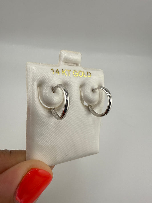 14k white gold simple huggie earrings