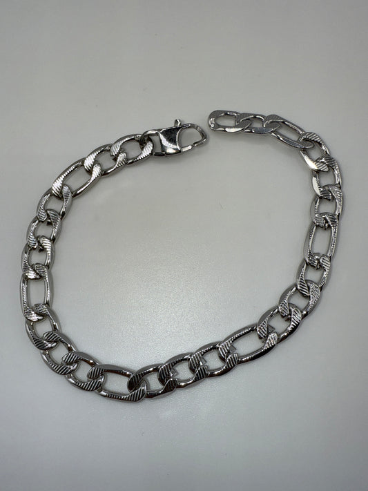 Stainless Steel 8mm Textured Figaro Chain Bracelet