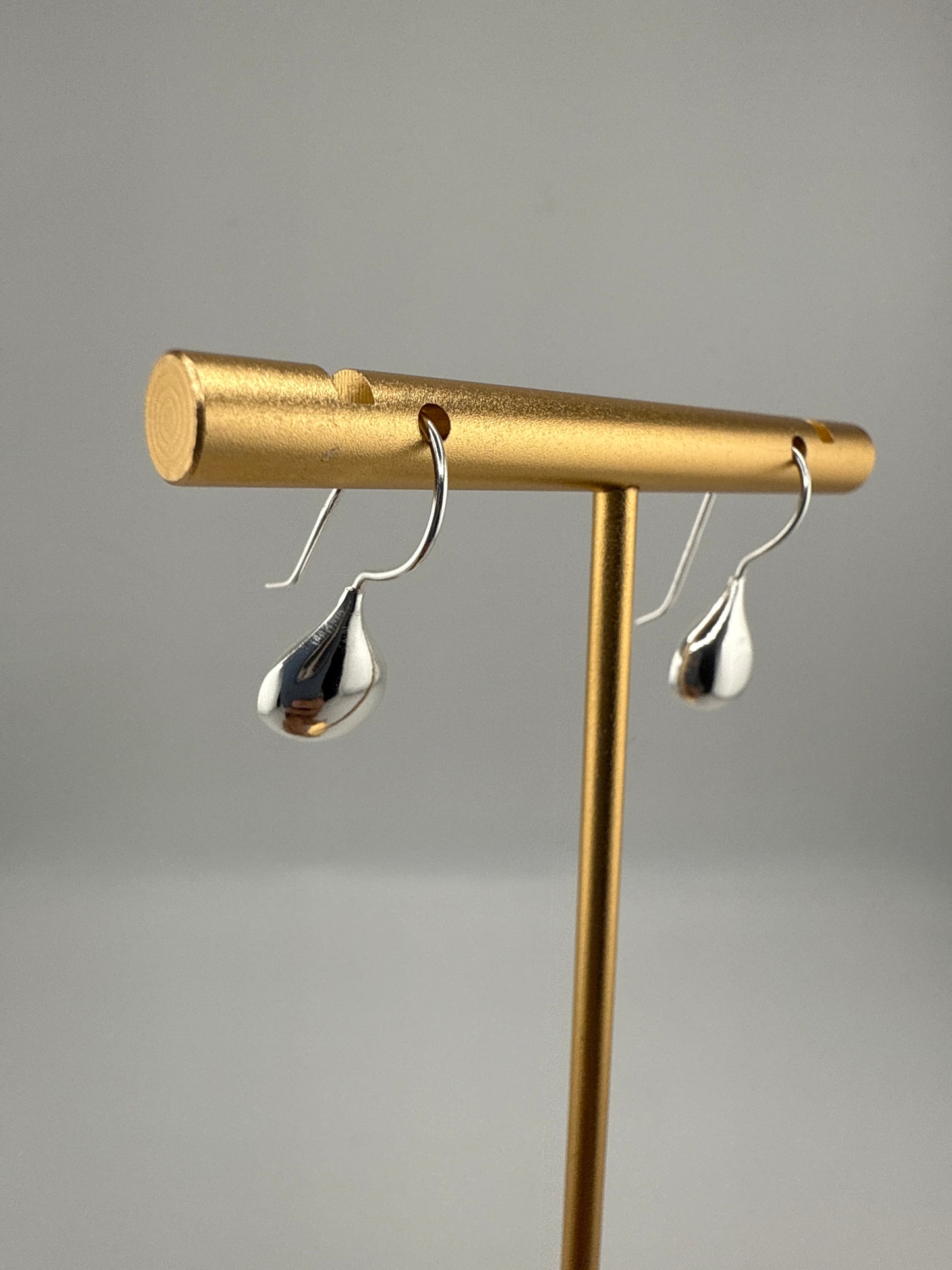 Sterling Silver Kisses Style Earrings