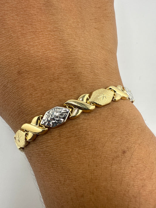 14k gold two-toned XO bracelet | star center design | yellow gold, white gold | 7 inches