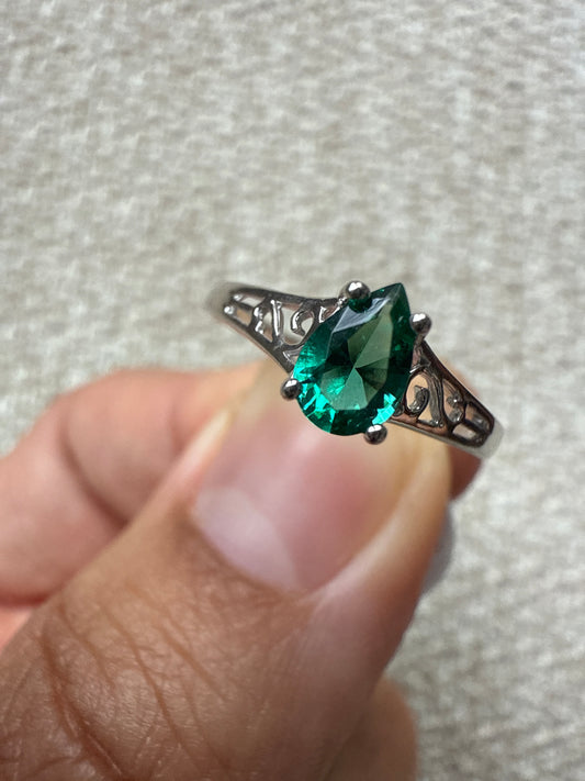 14k White Gold 6x4mm Pear Mount St. Helens Ring | size 6
