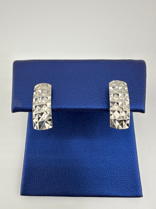 14k white gold huggie earrings | hammered design