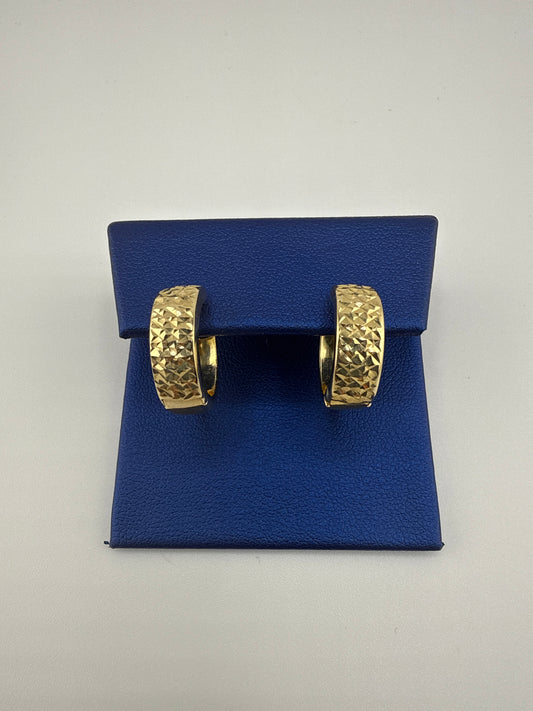 14k yellow gold hammered huggie earrings