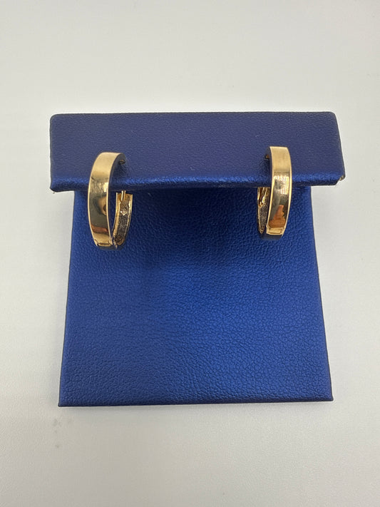 14k gold huggie earrings | simple design