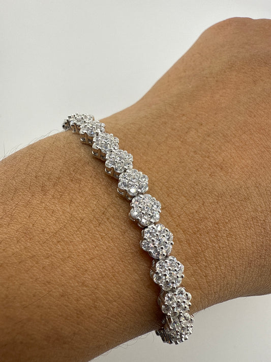 Sterling Silver Zirconia Flower Design Tennis Bracelet