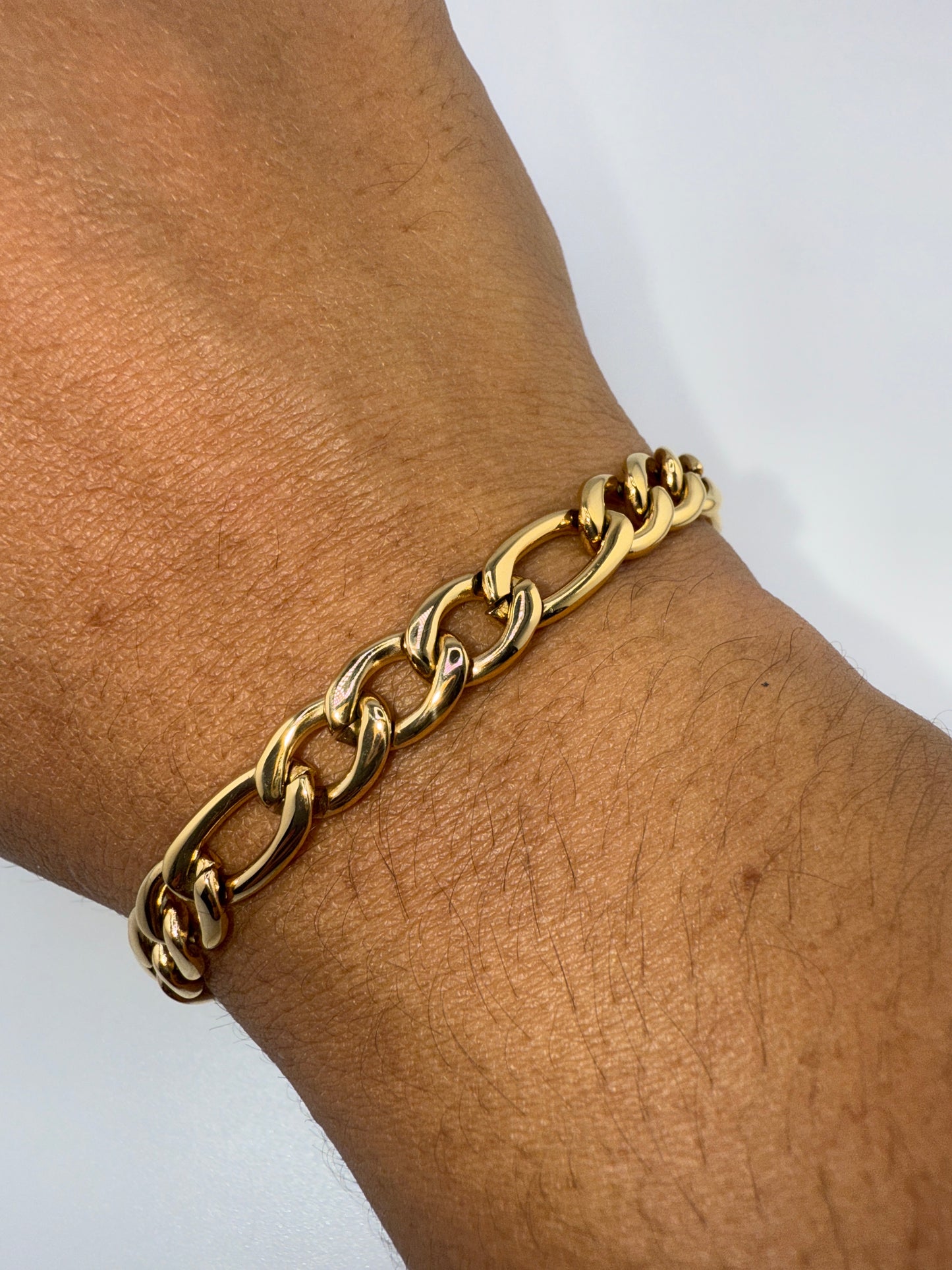 Stainless Steel 6mm Figaro Chain Bracelet - Gold Plated