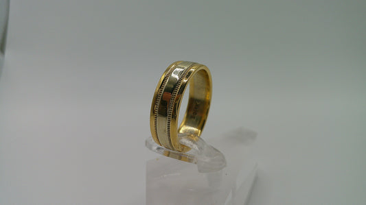 14k gold ring band | two-toned | carved milgrain | size 7.25