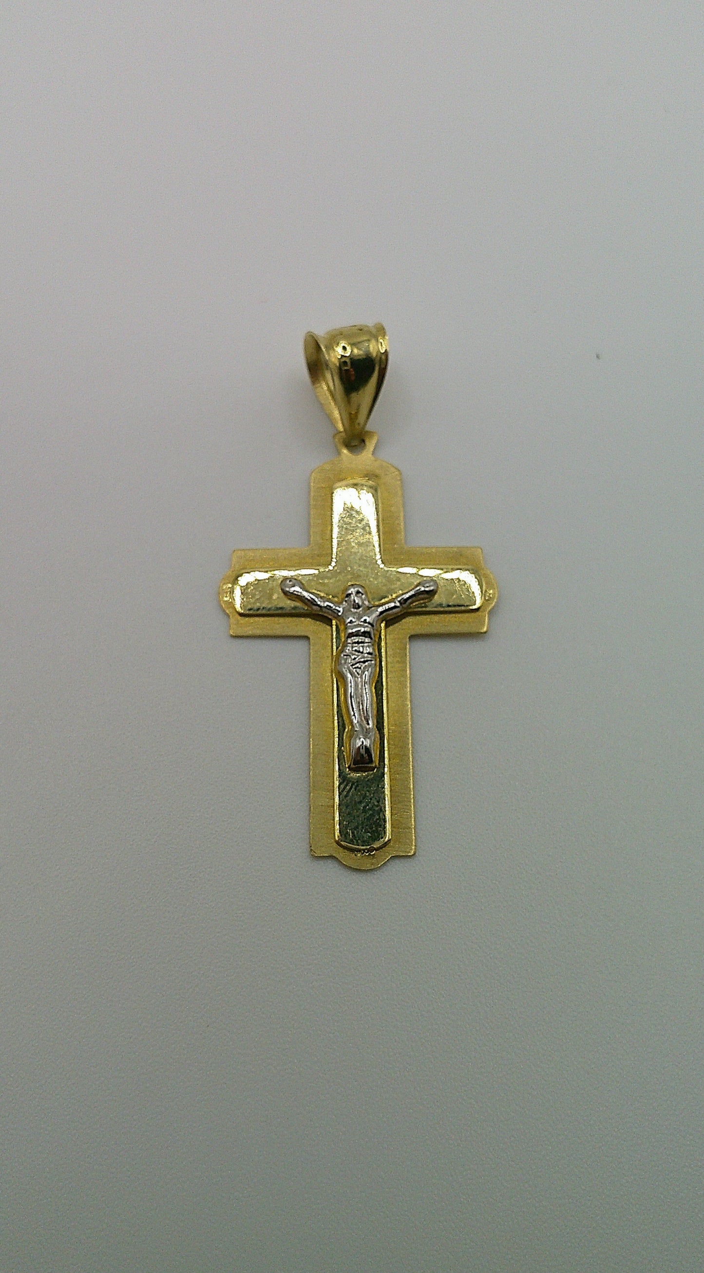 14k gold cross pendant | two-toned crucifix | 2.6g