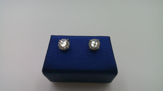 18k white gold diamond earring | pushback | 0.87 carat