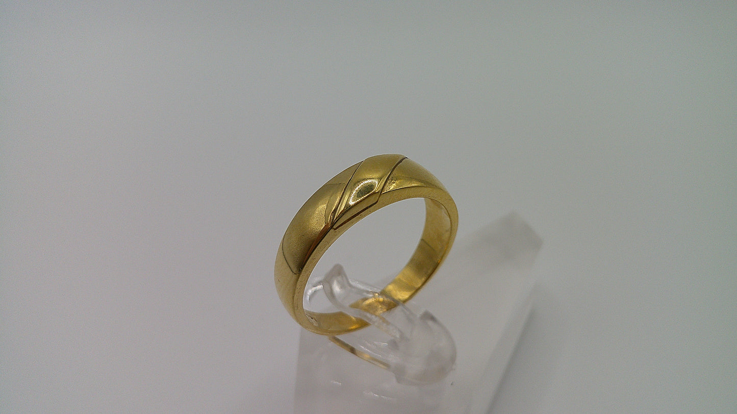 14k gold ring band | fancy carved | size 7.5