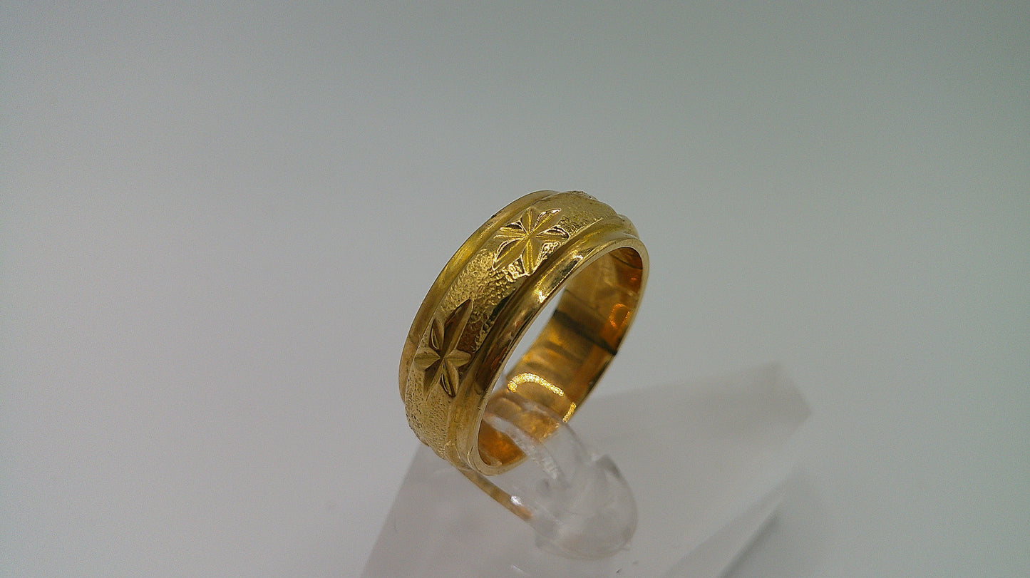 14k gold ring band | fancy carved | size 6.75