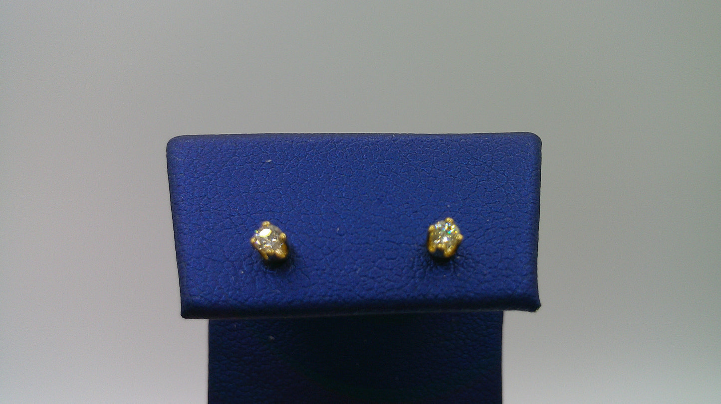 14k yellow gold diamond screwback earrings | .1 carat