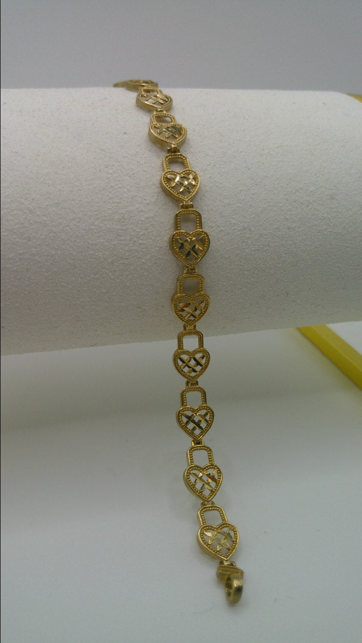 14k yellow gold heart bracelet | 6.5 inches