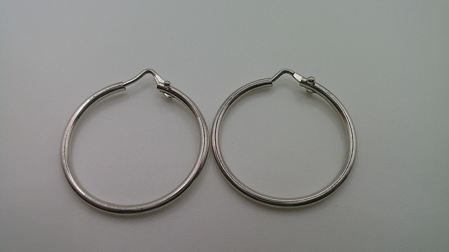 14k white gold | Endless hoop V lock hoop earring | 1.5mm | 1 inch wide