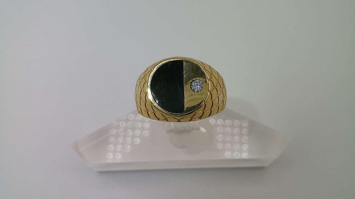 14k gold ring | two-toned | onyx and zirconia | size 9.5