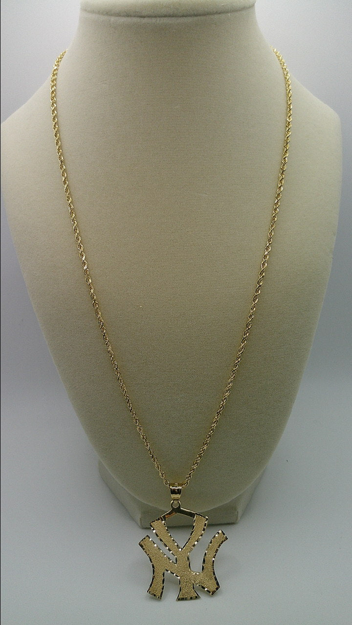 14k gold rope chain with diamond cut New York pendant