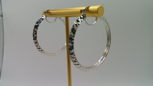 14k white gold | Diamond cut hoop earring | 2.5mm | 1.5 inch wide