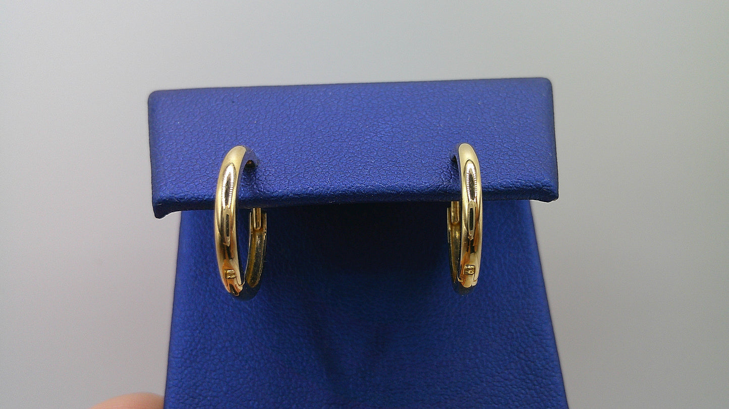 14k gold huggie earrings | thin, simple design