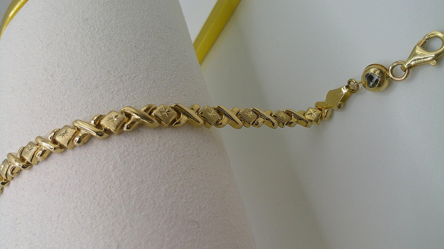 14k gold XO bracelet | 7.25 inches