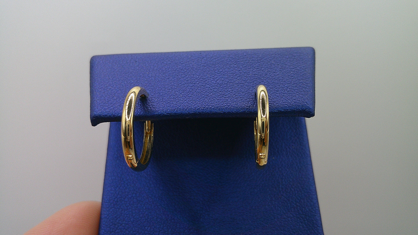 14k gold huggie earrings | thin, simple design