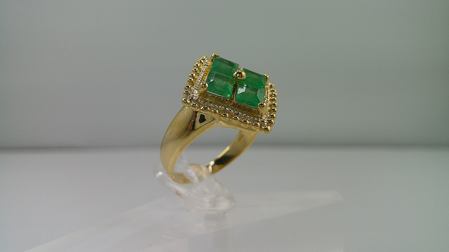 14k gold ring with emerald | size 6.5