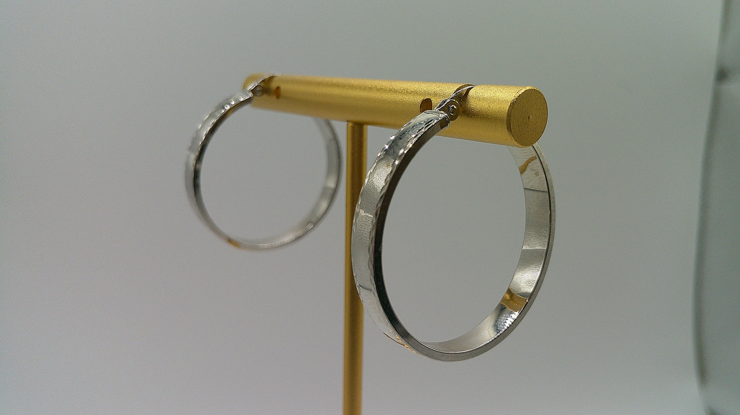 14k white gold | Square hoop earring diamond cut | 4mm | 1 inch wide