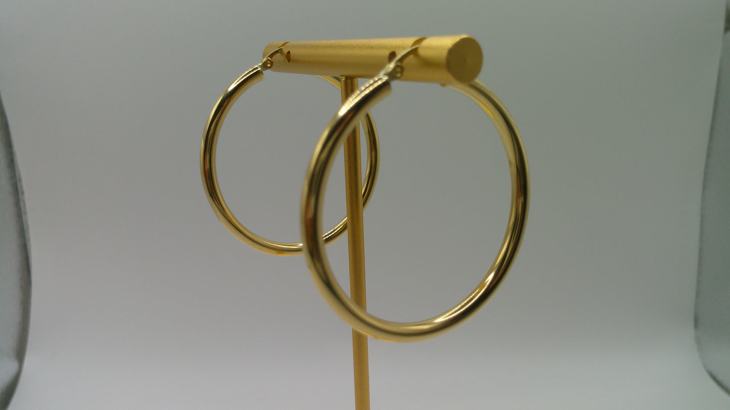 14k yellow gold classic hoop | 2mm | 1.5 inch wide