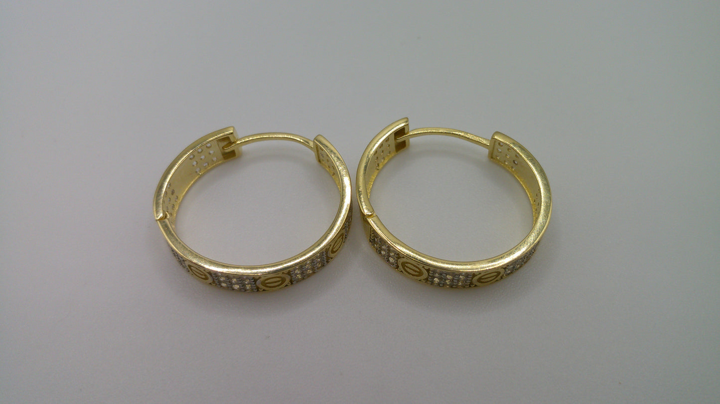 14k gold hoop with zirconia | 0.75 inch wide