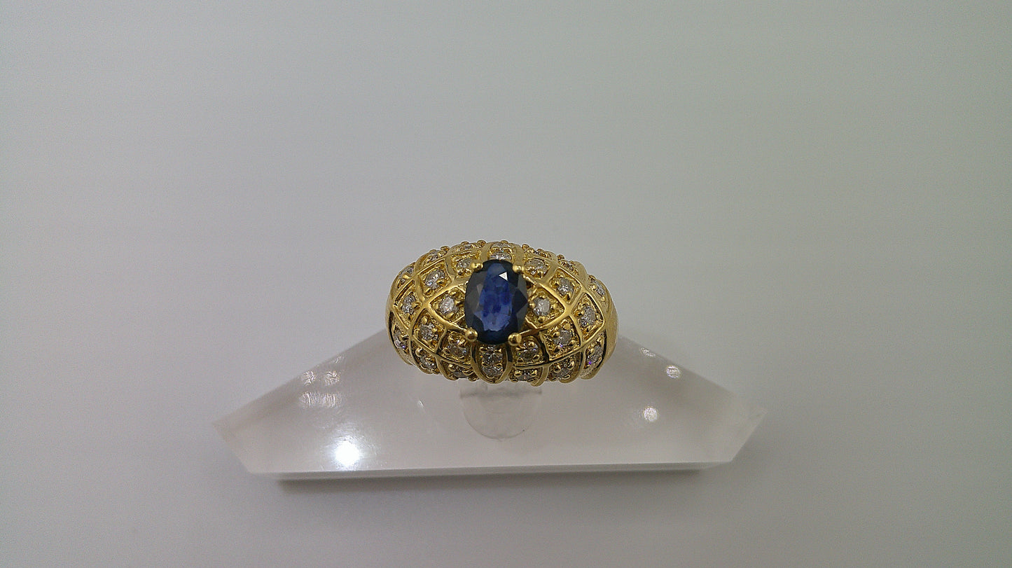 14k gold ring with sapphire stone and small diamonds | size 7